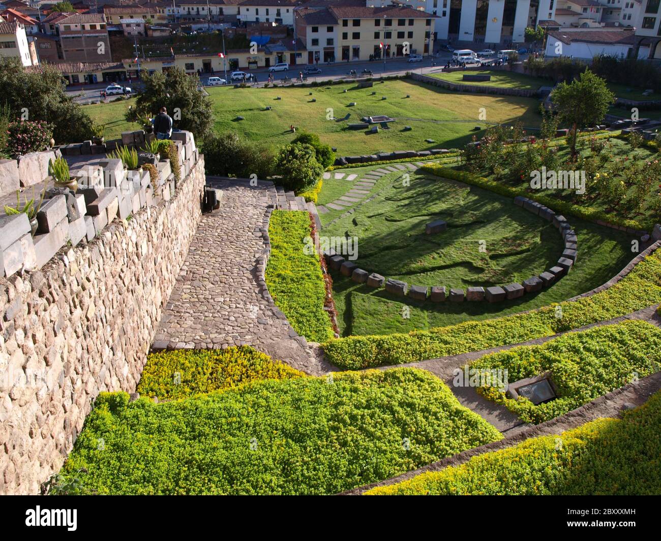 Gärten in der Kirche Santo Domingo und Coricancha Tempel, Cusco, Peru Stockfoto