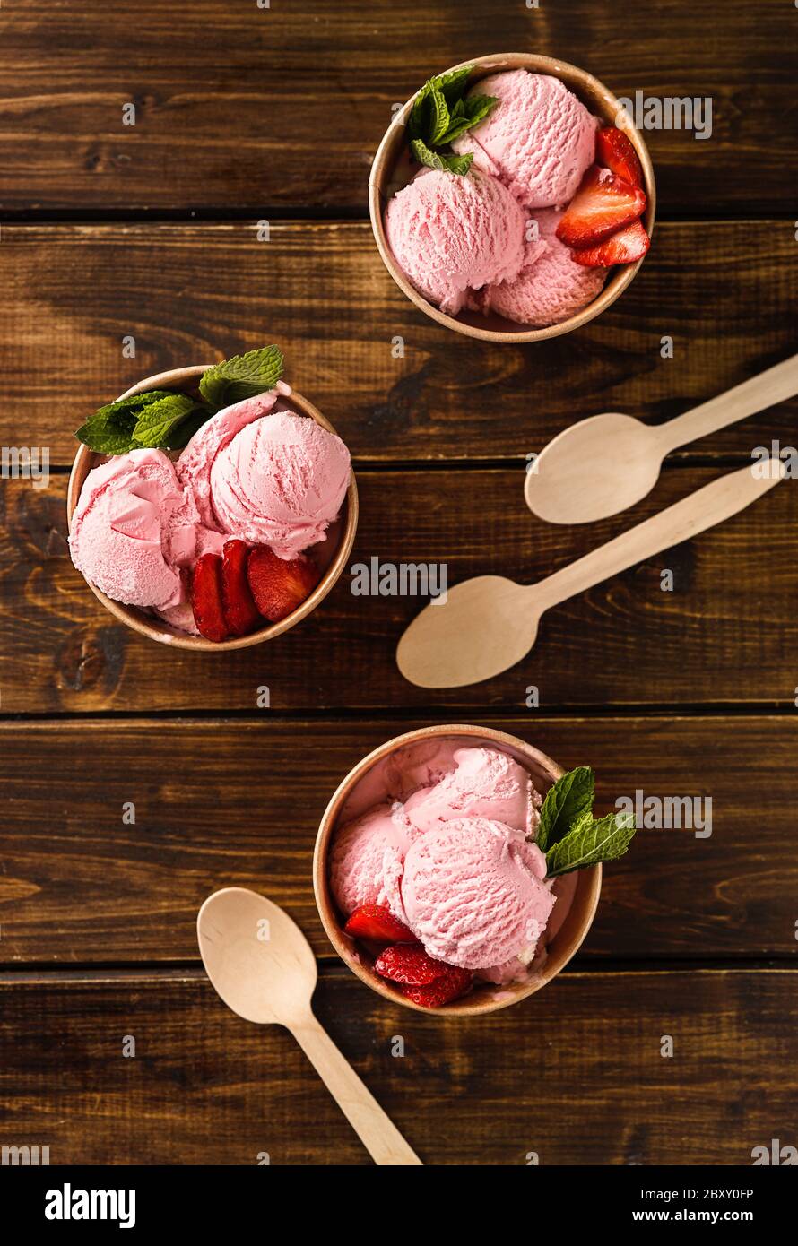 Softeis eis -Fotos und -Bildmaterial in hoher Auflösung – Alamy Softeis eis -Fotos und -Bildmaterial in hoher Auflösung – Alamy