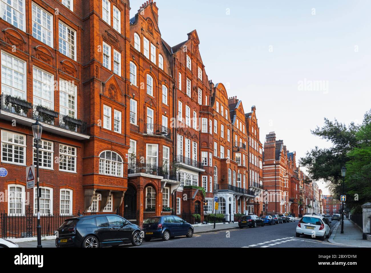 England, London, Westminster, Kensington und Chelsea, Knightsbridge, Cadogan Square, Wohngebäude Stockfoto