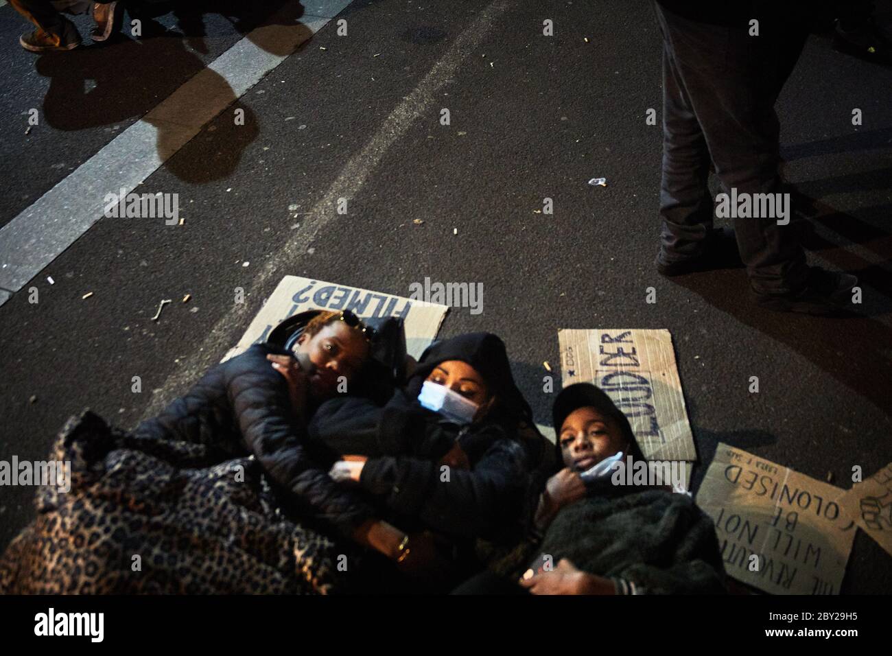 London, Großbritannien, 07/06/2020, Black Lives Matter Protesters and Police Confrontation Credit: ambra vernuccio/Alamy Live News Stockfoto