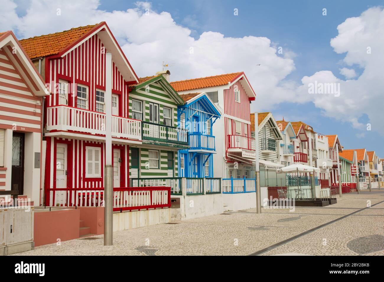 Straße in Costa Nova, Aveiro, Portugal Stockfoto