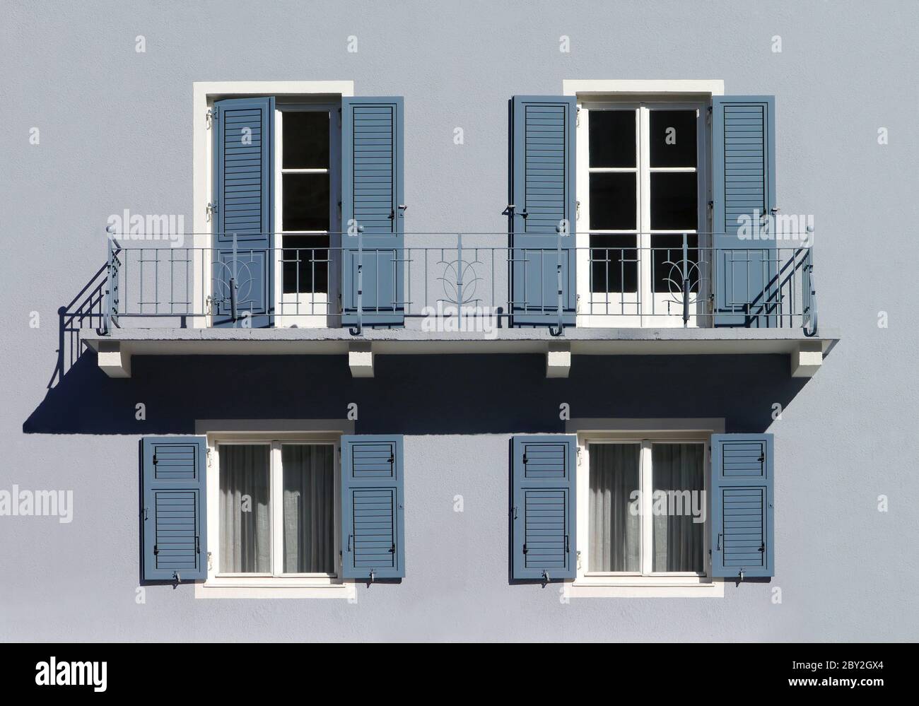 Haus mit Balkon Stockfoto