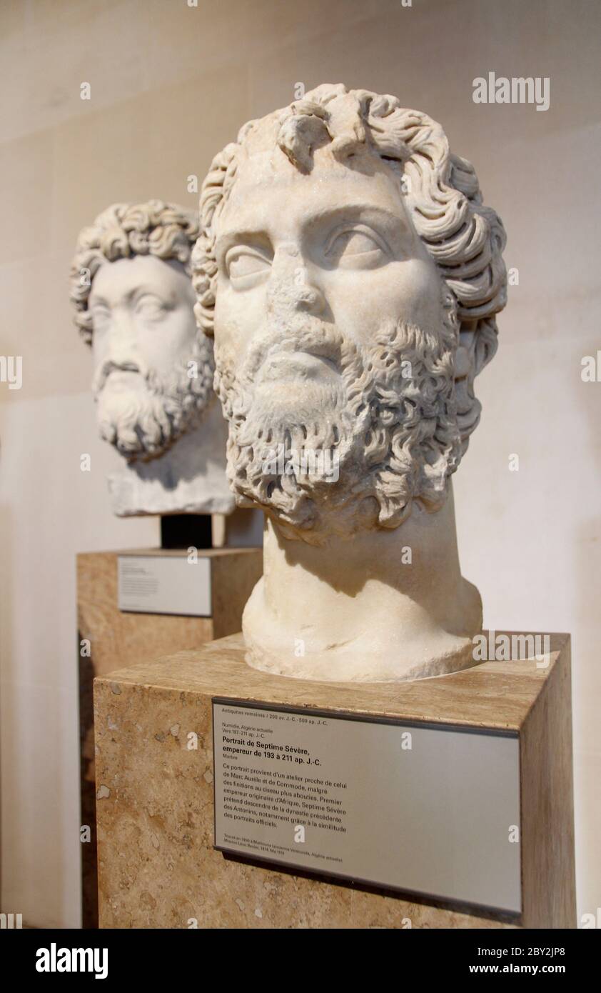 Paris, Frankreich - 18. Mai 2019: Oberhaupt des Kaisers Septimius Severus im Louvre Museum Stockfoto