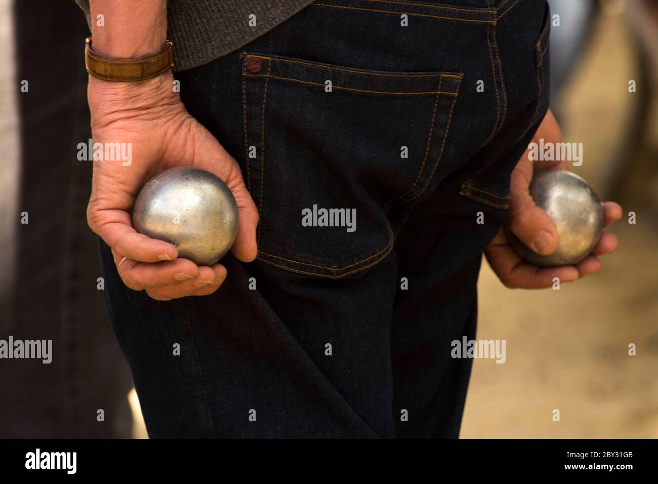 Boule-Bälle und Boule-Spiel, Haute Loire, Auvergne-Rhone-Alpes, Frankreich Stockfoto
