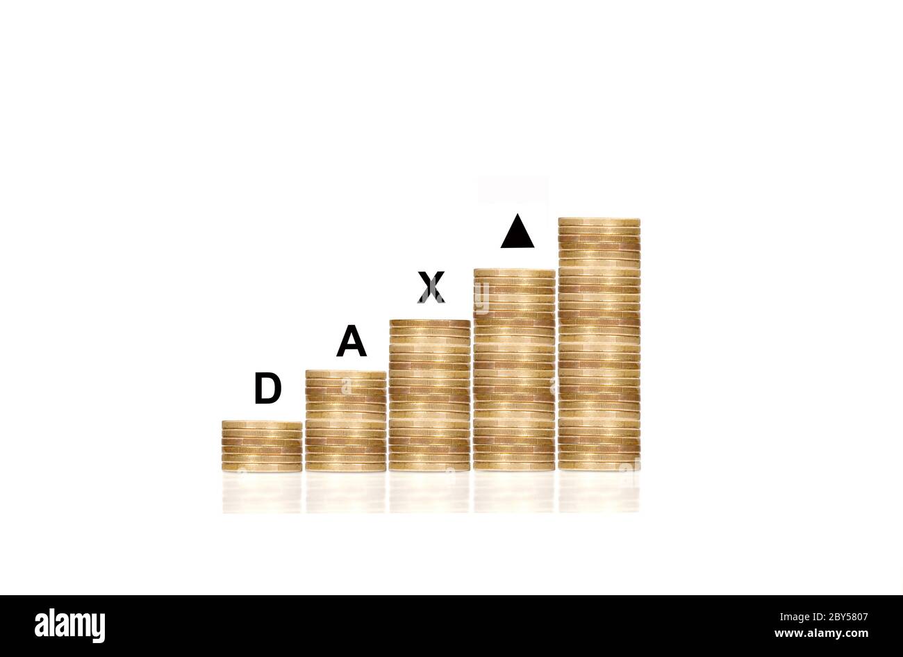 Wachsender DAX, symbolisiert durch Euro-Münzen, Europa Stockfoto