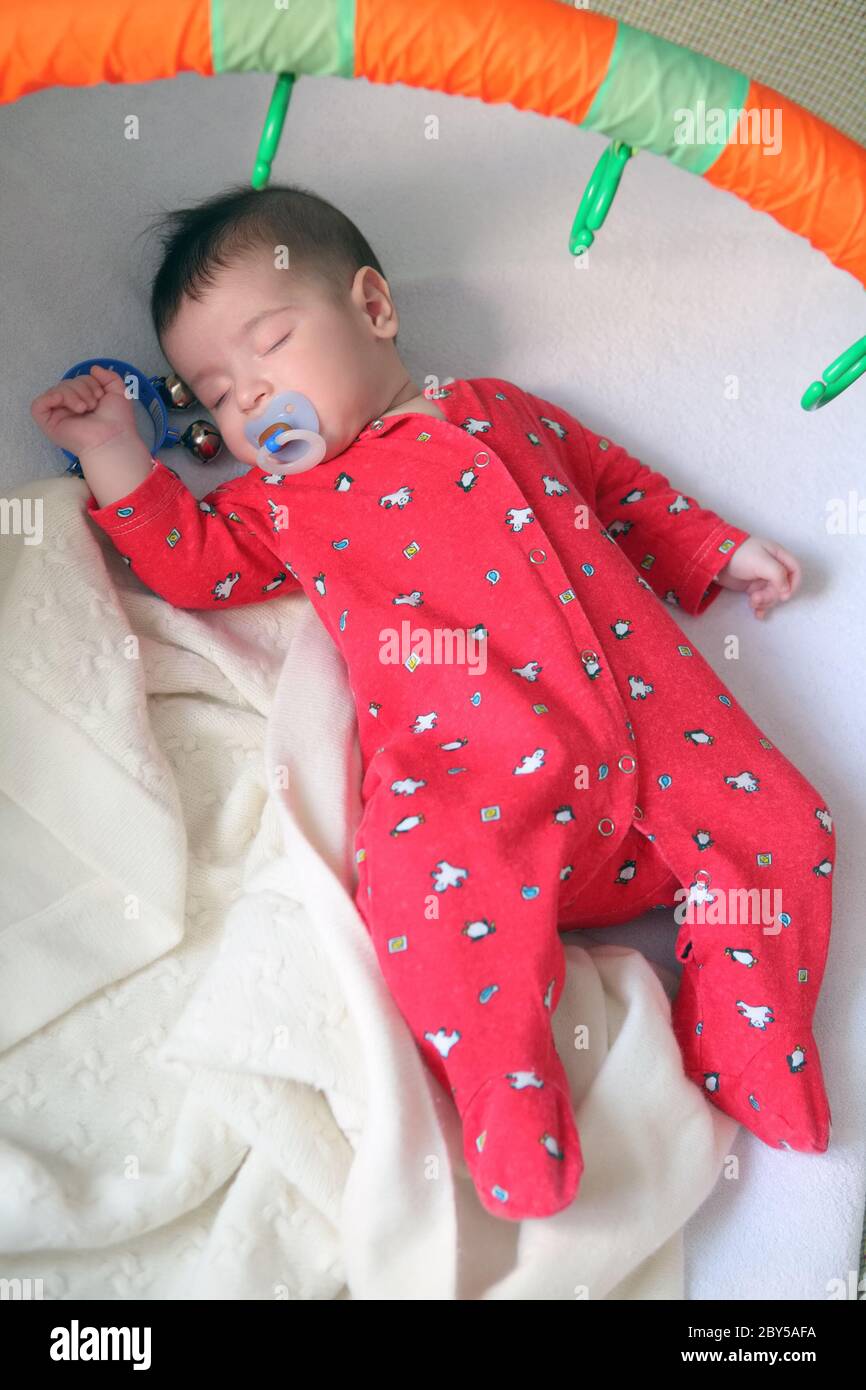 Baby schläft süß Stockfoto
