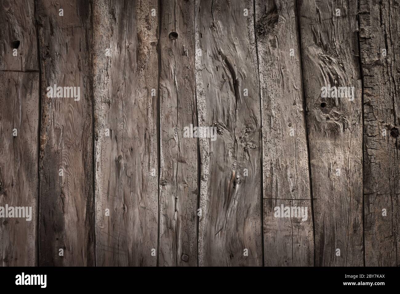 Rustikal graue Holzplanken Hintergrund mit schönen Vignettierung Stockfoto