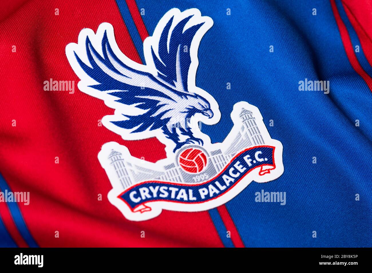 Nahaufnahme des Crystal Palace FC Heimtrikots 2019/20 Stockfoto