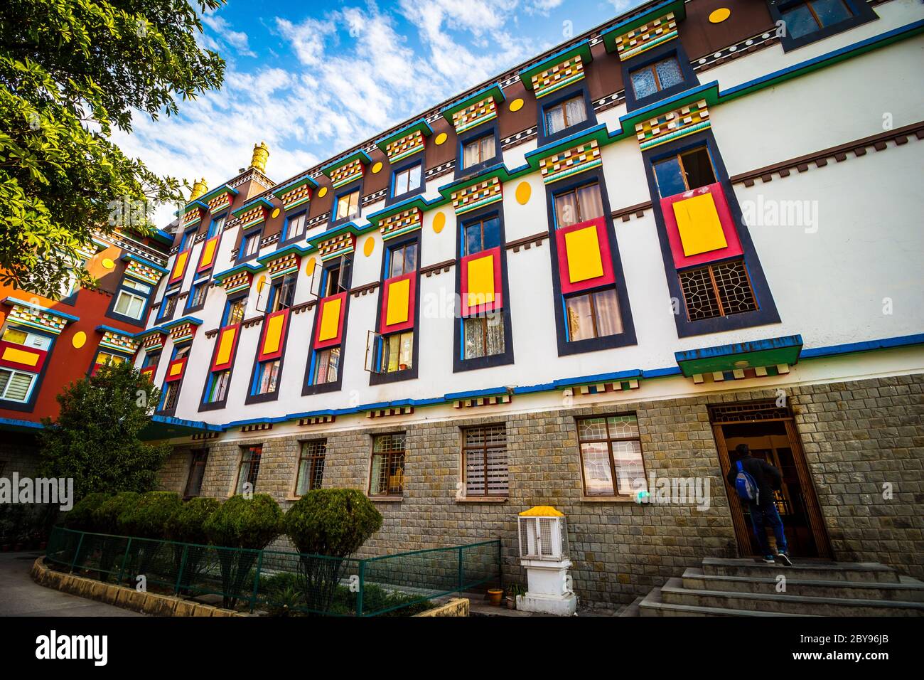 Bir und Billing, Himachal Pradesh, Indien - Palpung Sherabling Monastery wird betrachtet, eins des heiligsten Monastery in Himachal zu sein. Stockfoto