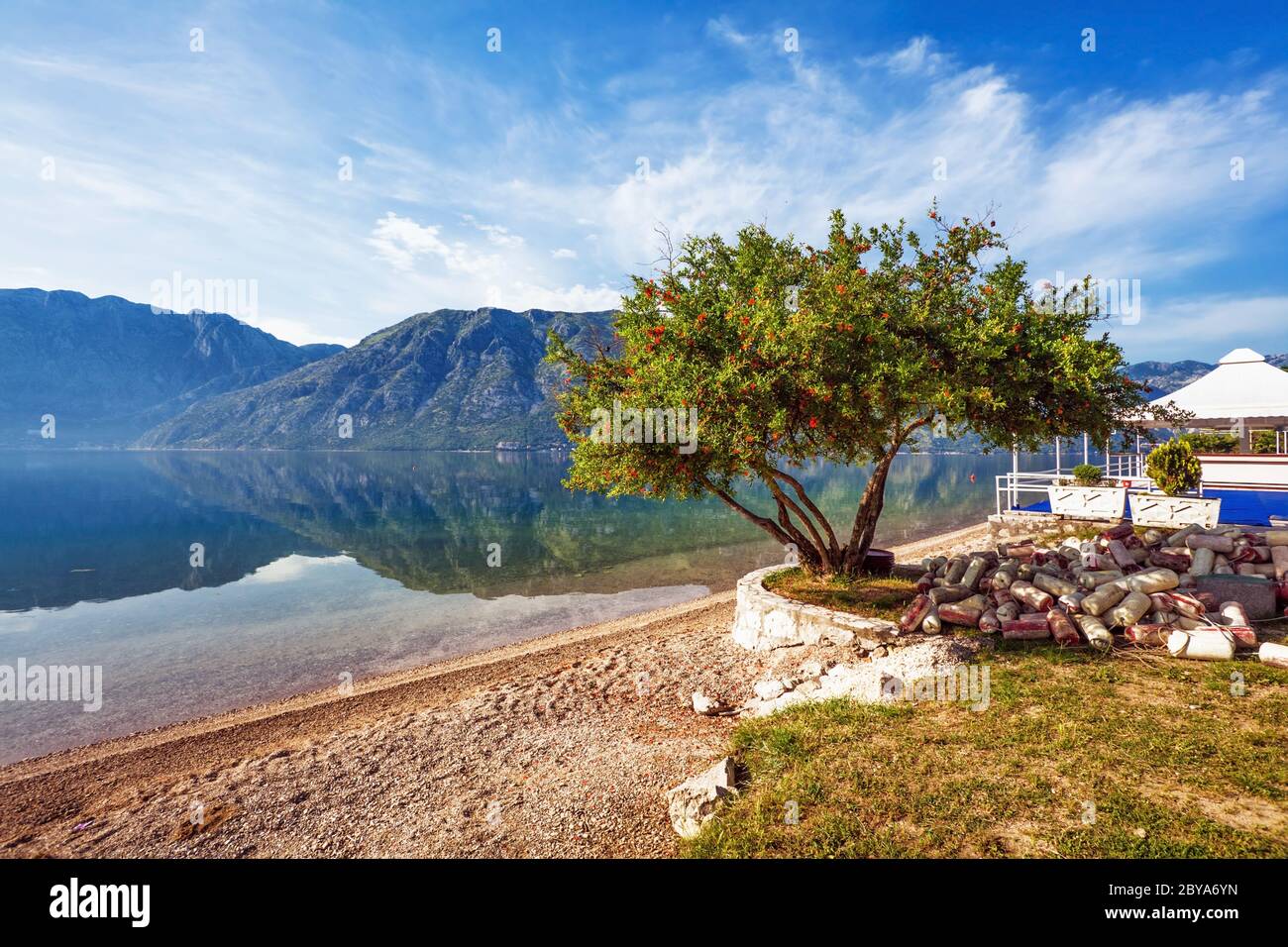 Am frühen Morgen am Strand Stockfoto