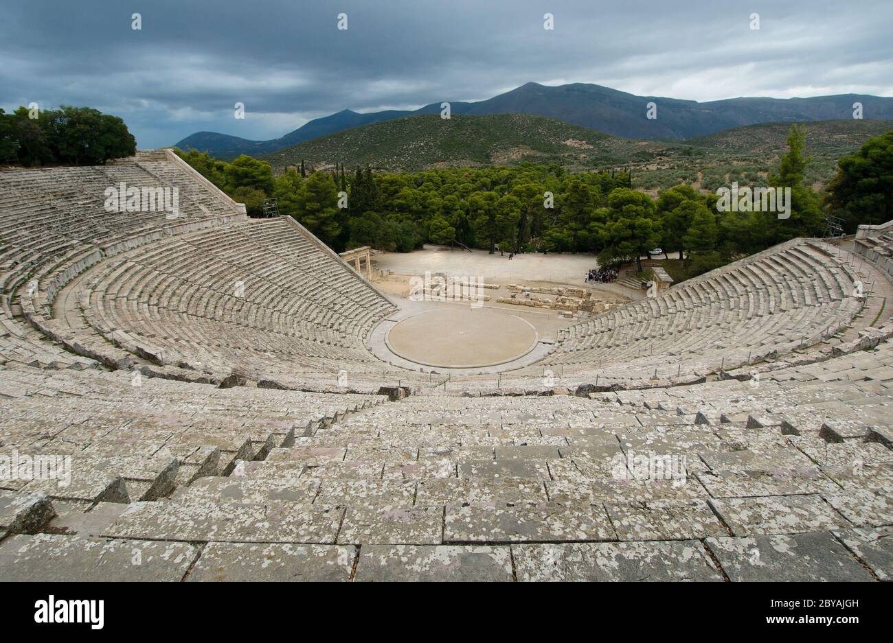 Ruinen von Epidaurus Theater, Peloponnes, Griechenland Stockfoto