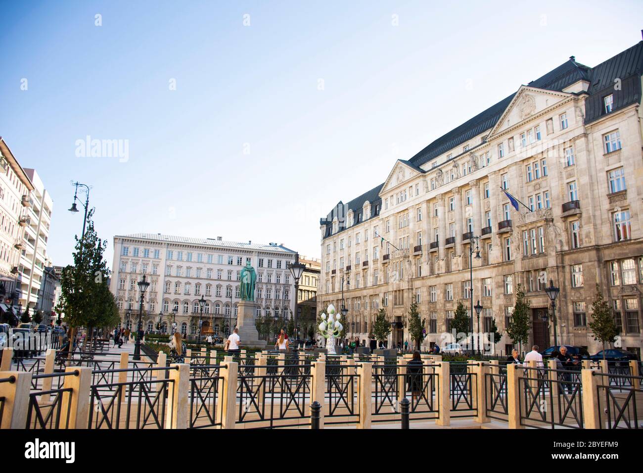 BUDAPEST, UNGARN - SEPTEMBER 22 : Statue des pfälzischen Jozsef Nador Erzherzog von Österreich auf Joseph Nador Ter Platz für Ungarn Menschen und Reisende Stockfoto