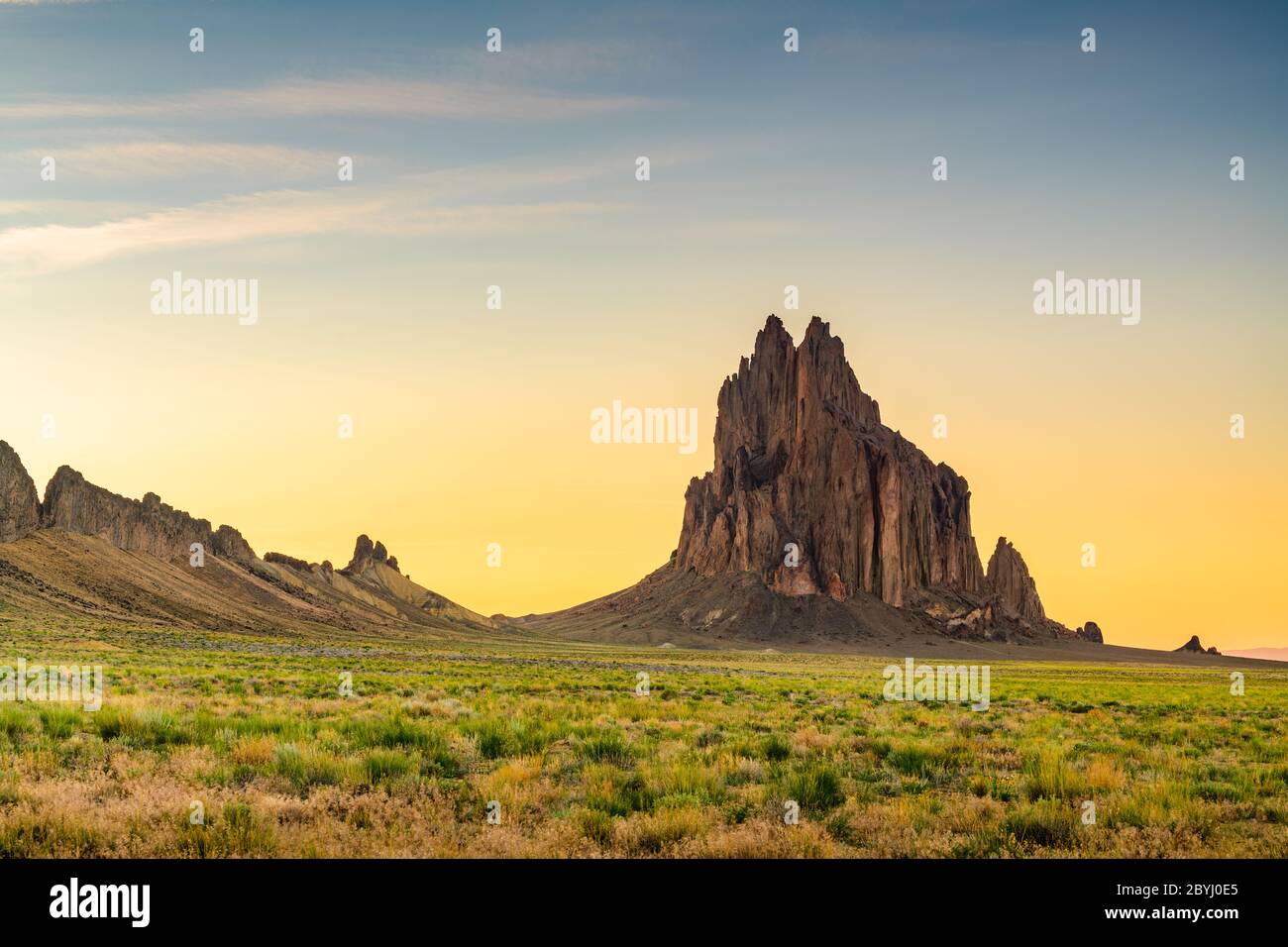 Shiprock, New Mexico, USA an der Shiprock Felsformation. Stockfoto