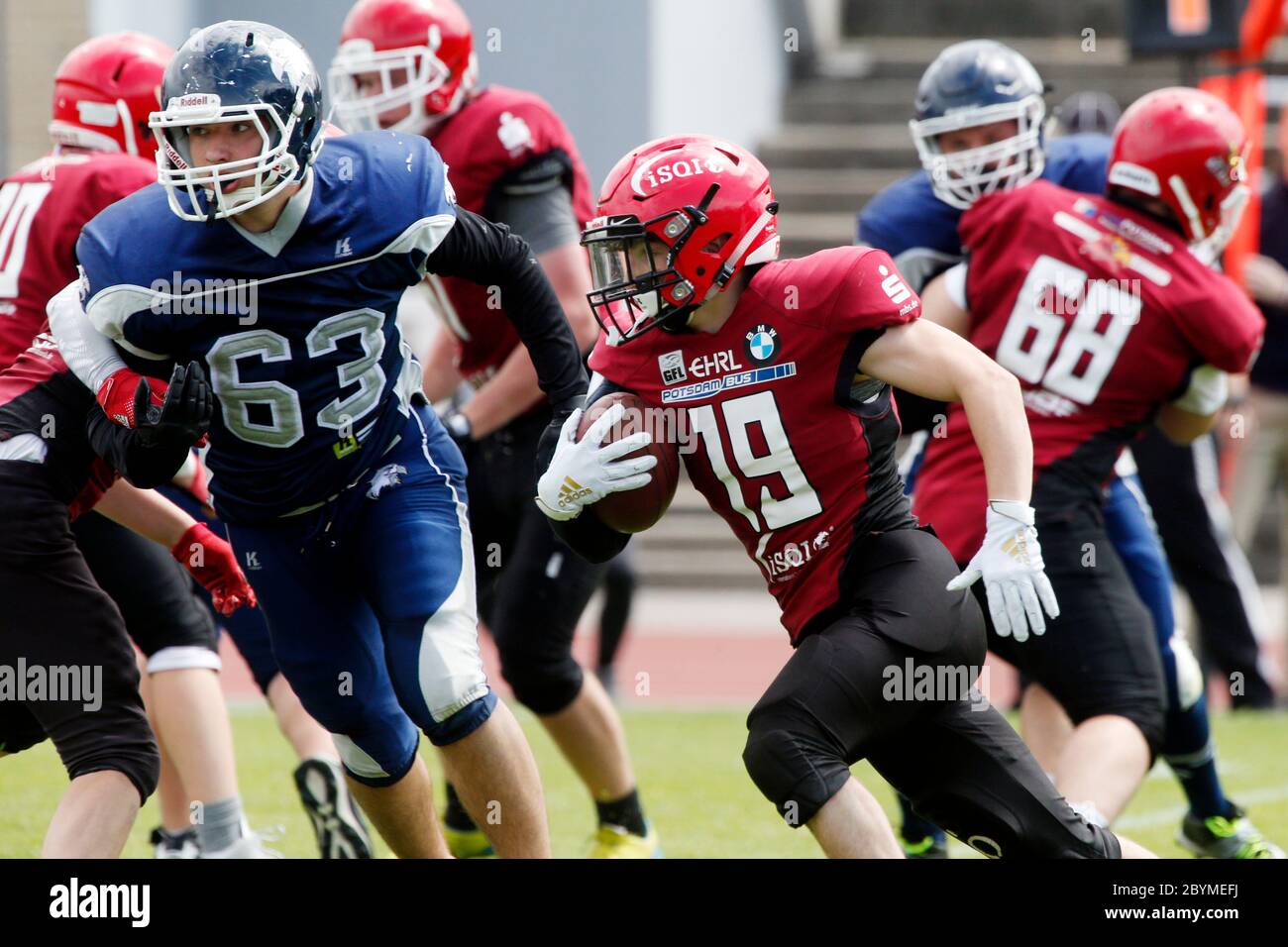 08.06.2019, Berlin, Deutschland - Jugendliche spielen American Football. 00S190608D050CAROEX.JPG [MODEL RELEASE: NEIN, PROPERTY RELEASE: NO (c) caro images Stockfoto