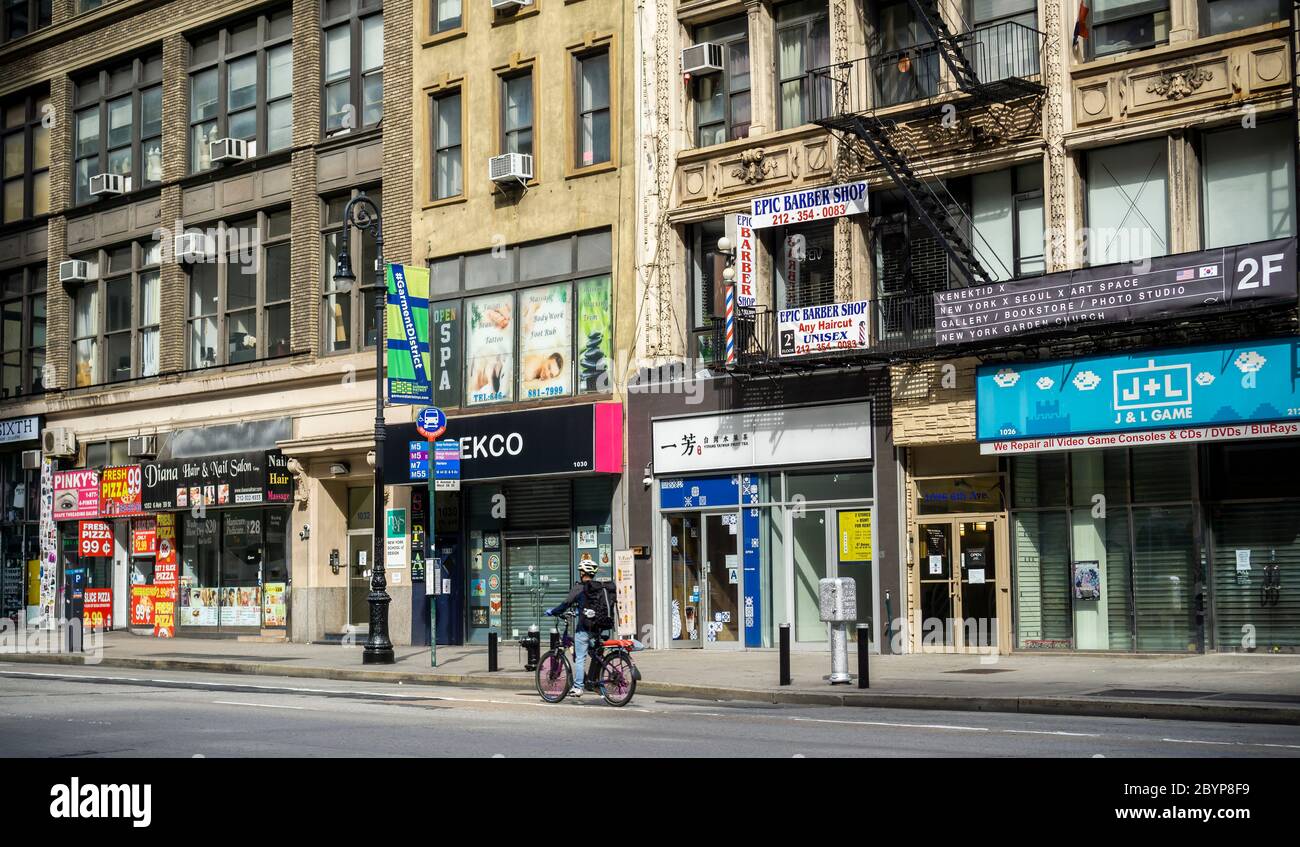 Geschlossen kleine Unternehmen in Midtown Manhattan in New York am Freitag, 29. Mai 2020. (© Richard B. Levine) Stockfoto