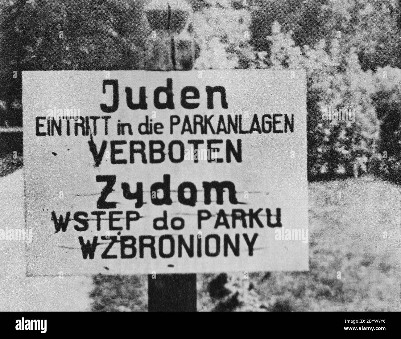 Eine Tafel in einem Park in Krakau Polen, der Juden den Zutritt zu Ca. Oktober 1939 Stockfoto