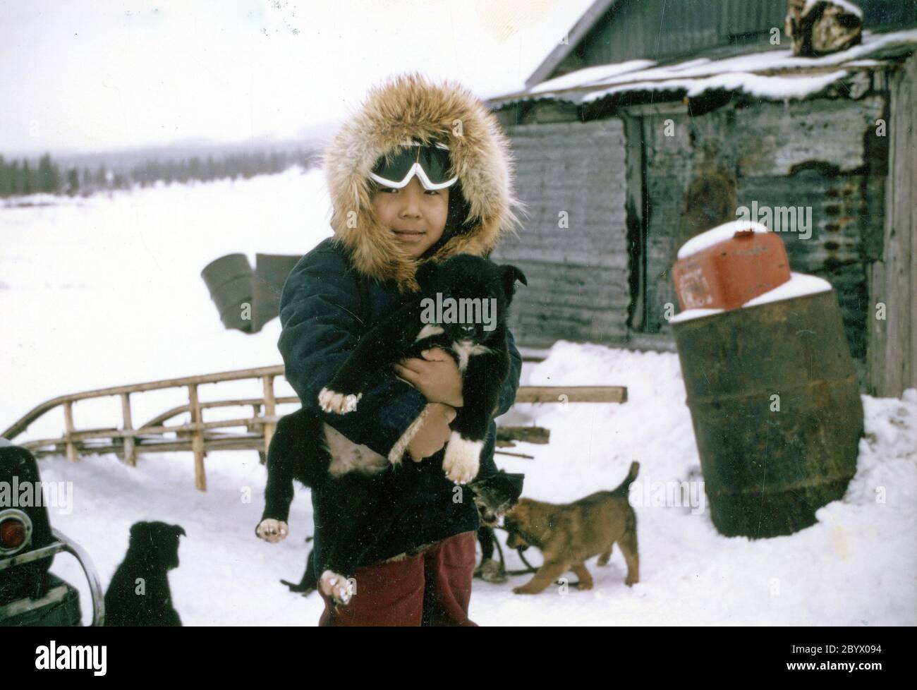 Eskimo Mädchen - Elim, Alaska ca. März 1974 Stockfoto