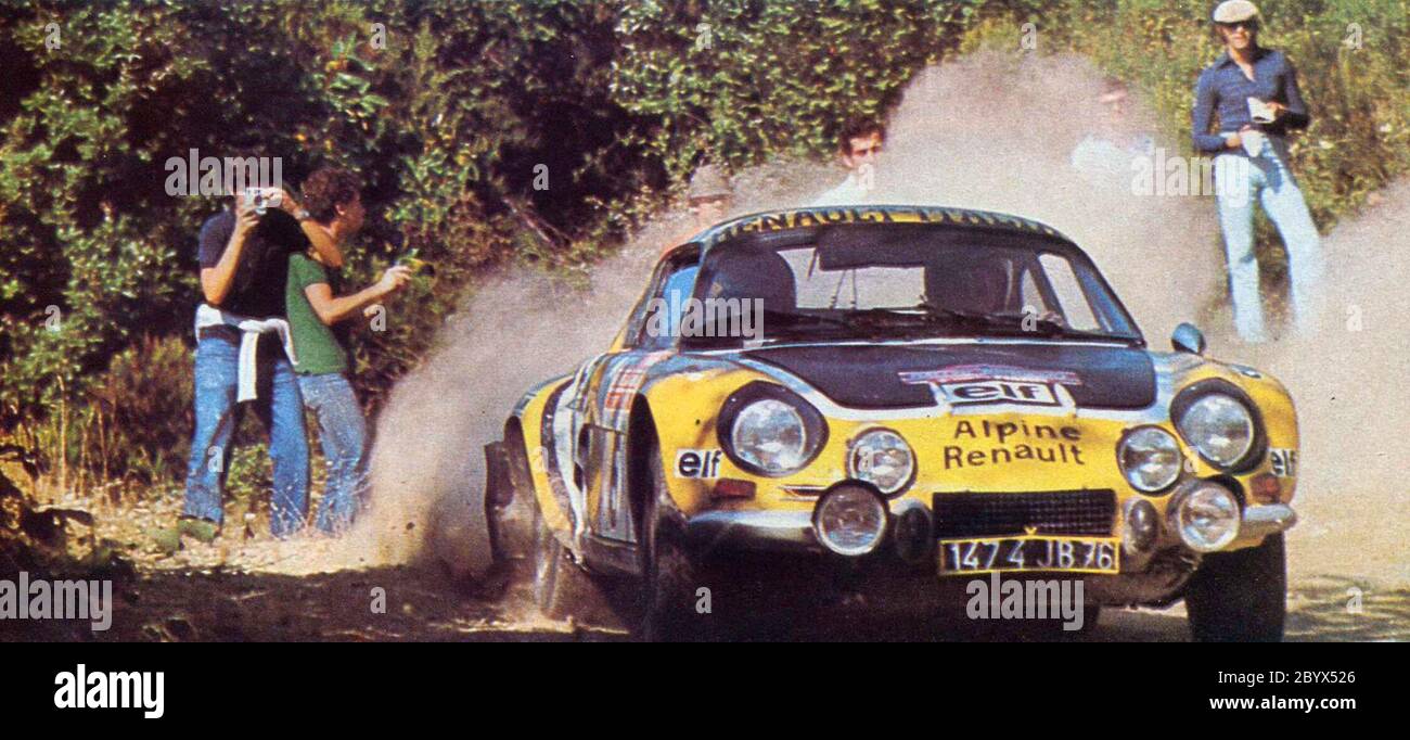 Jean-Luc Thérier und Beifahrer Michel Vial auf einem Alpine-Renault A110 1800 (Gruppe 4) auf der Rallye Sanremo 1975 ca. Oktober 1975 Stockfoto