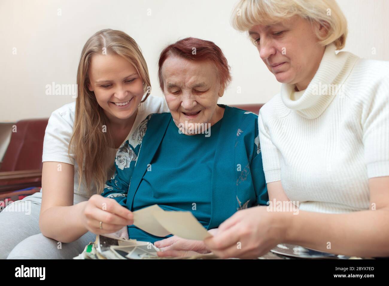 Mutter, Tochter und Oma Fotos Stockfoto
