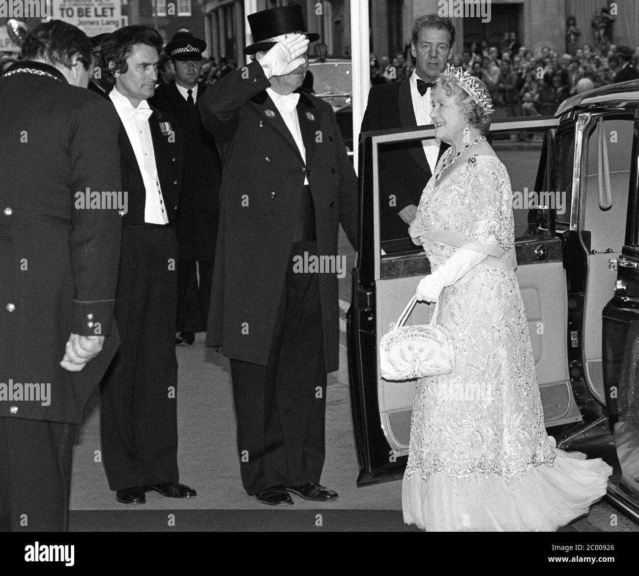 LONDON, GROSSBRITANNIEN. September 1980: HM Queen Elizabeth die Königin Mutter bei ihrem 80. Geburtstag im Royal Opera House in London. © Paul Smith/Featureflash Stockfoto