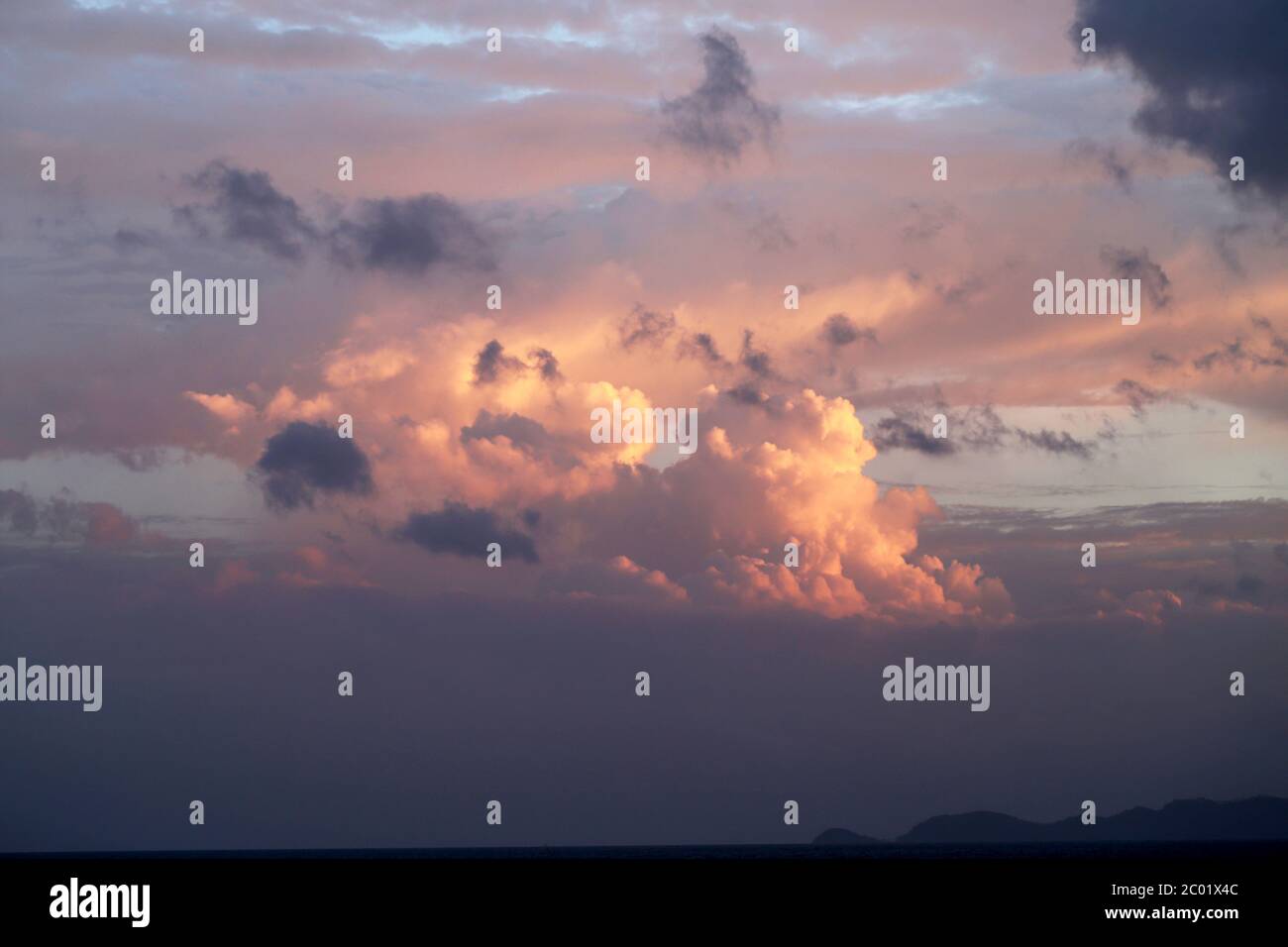 wunderschönen Sonnenaufgang Stockfoto