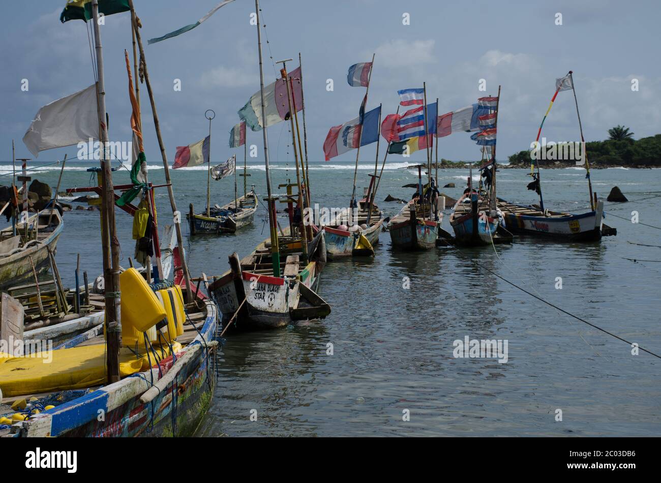 Fischerboote Westküste Ghana Stockfoto