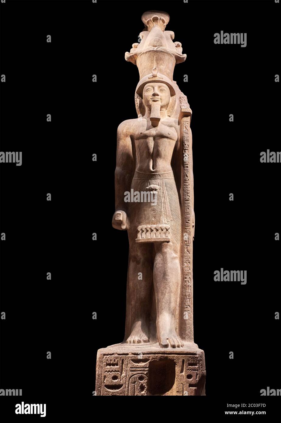 Kolossale alte ägyptische Statue von Sethy II, Sandstein, New Kingdom, 19. Dynastie, (1202-1198 v. Chr.), Karnak Tempel von Amon. Ägyptisches Museum, Turin. Bla Stockfoto