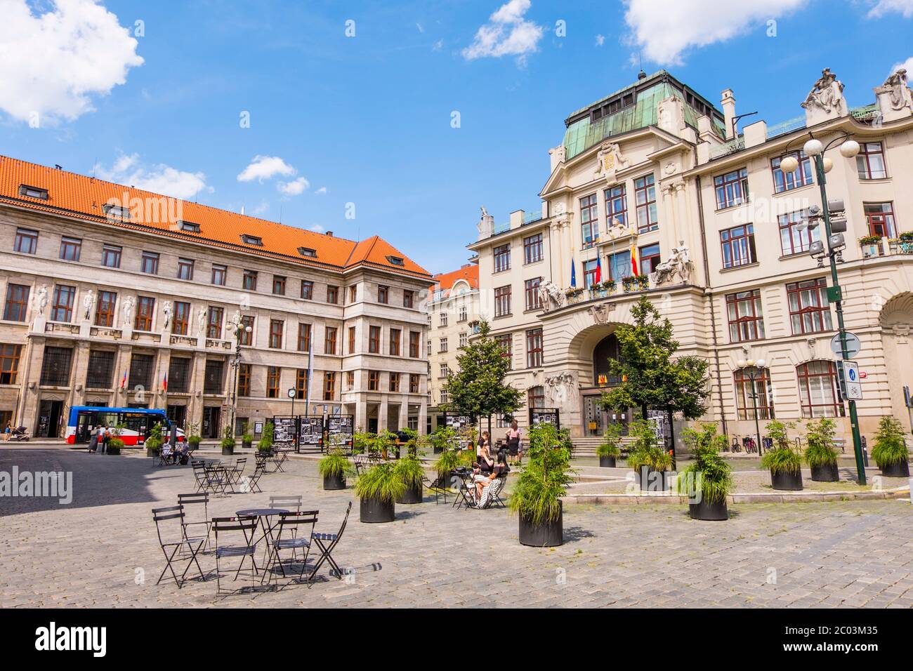Fußgängerzone Marianske namesti, Altstadt, Prag, Tschechische Republik Stockfoto