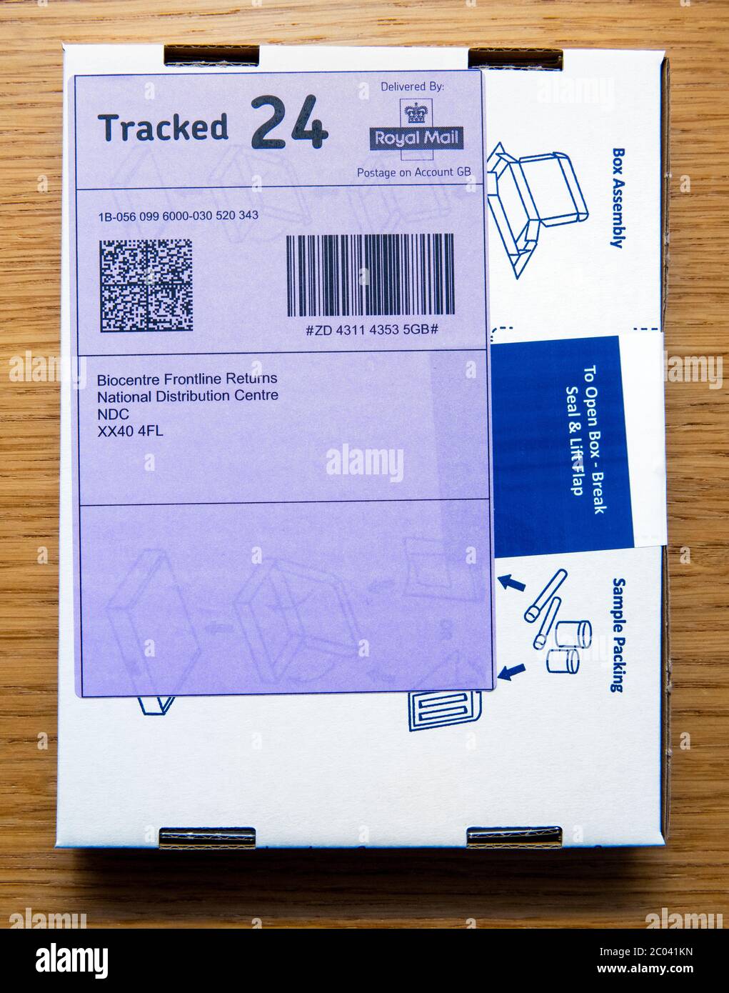 Coronavirus Covid 19 Heimtestkit versiegelt und bereit zur Abholung UK Stockfoto