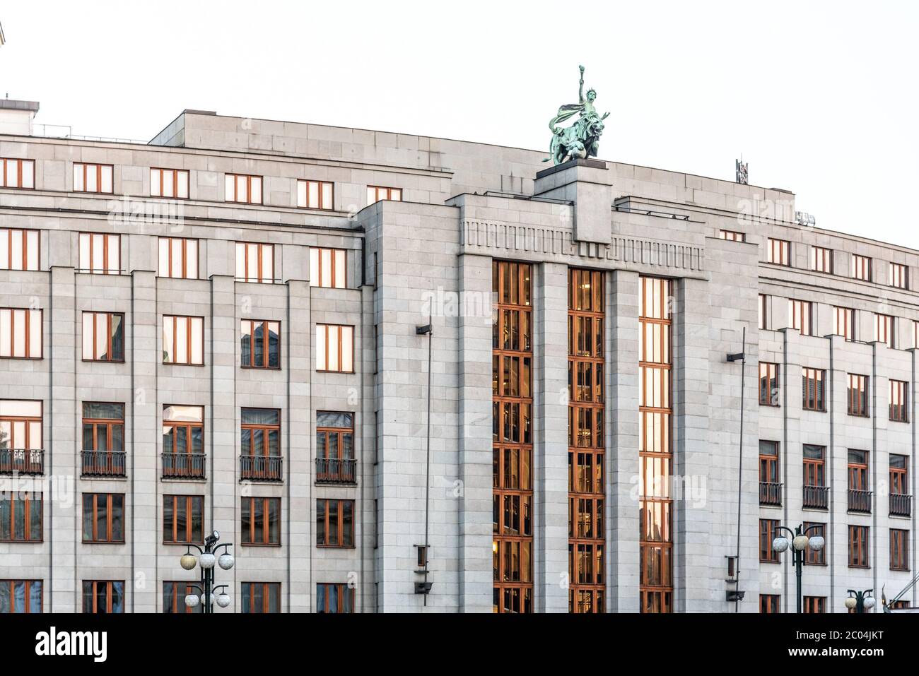 PRAG, TSCHECHISCHE REPUBLIK - 26. JUNI 2019: Tschechische Nationalbank, CNB, Zentralbank und Finanzmarktaufsicht. Hauptsitz in Prag, Tschechische Republik. Stockfoto