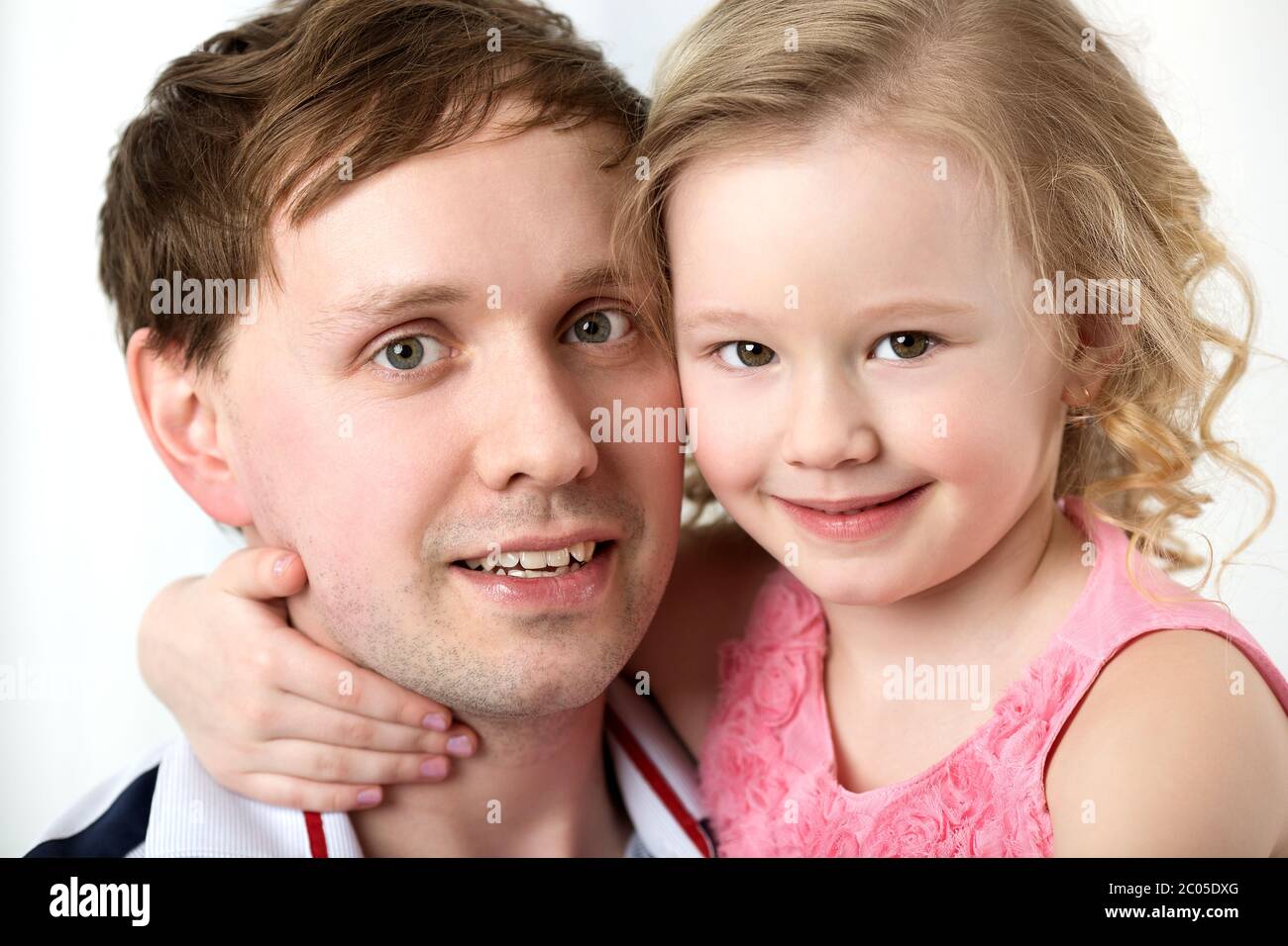 Porträt von glückliche Tochter mit lieber Vater Stockfoto