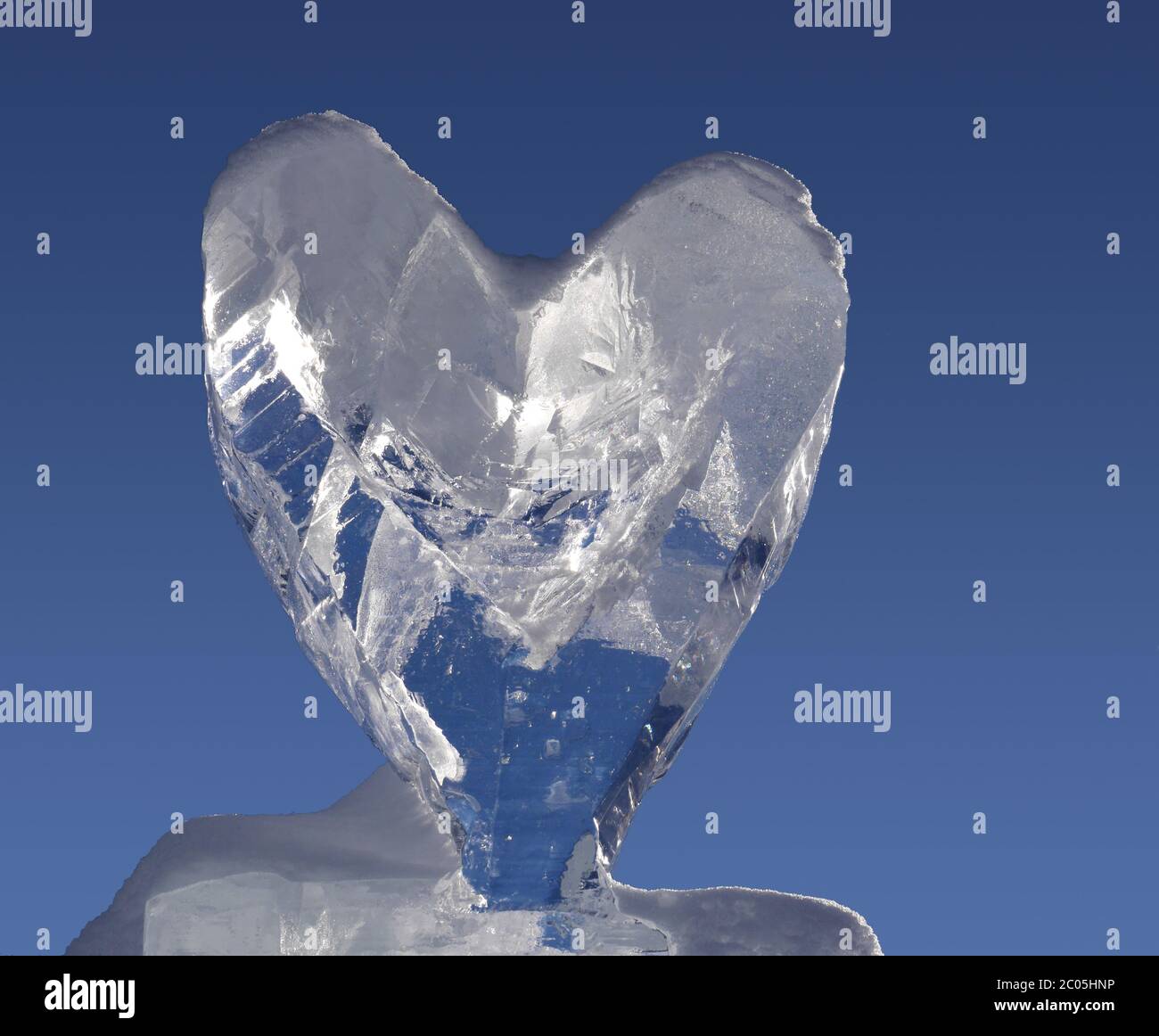 Herz Aus Eis Stockfotos Und Bilder Kaufen Alamy
