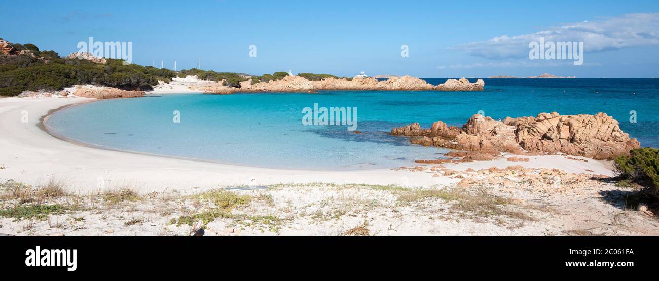 Sandstrand, Granitfelsen, Bucht von Budelli, Naturschutzgebiet Insel Budelli, Nationalpark Maddalena, Sardinien, Italien Stockfoto