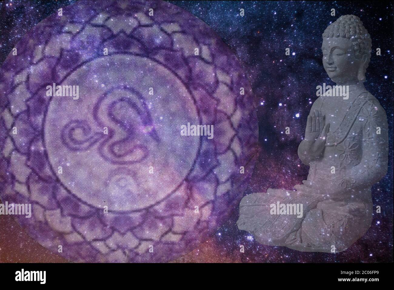 Vishuddha Chakra's Simbol mit einem buddha und einem kosmischen Hintergrund Stockfoto