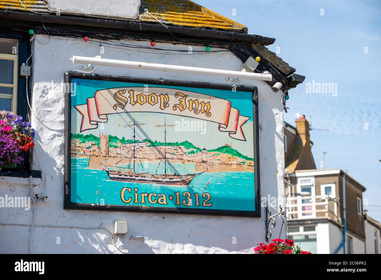 Saint Ives, Cornwall, Großbritannien. Das Sloop Inn Pub in St. Ives. Stockfoto