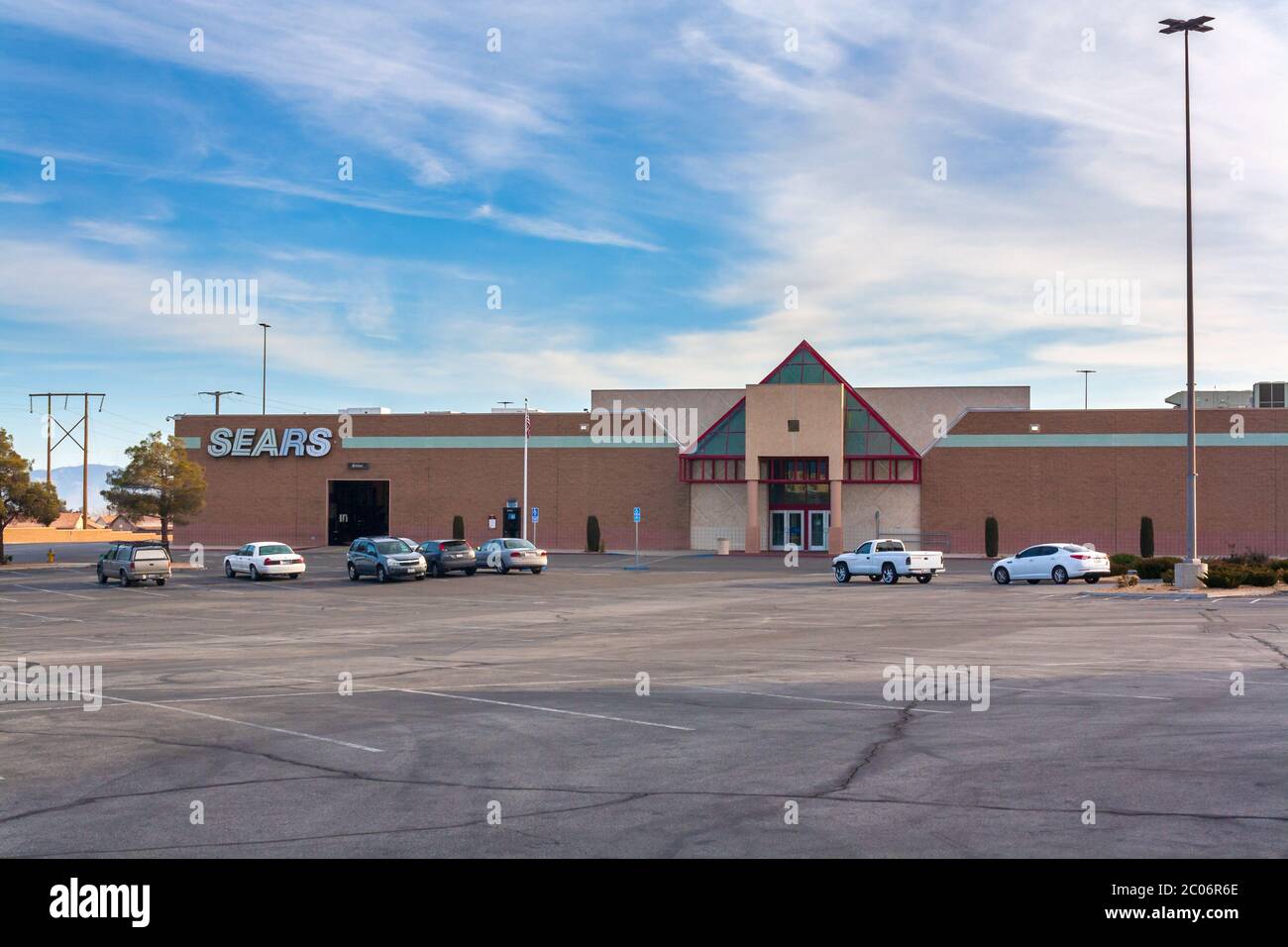 Victorville, Kalifornien / USA - 11. März 2019: Sears in den frühen Morgenstunden, in der Victor Valley Mall, in der Stadt Victorville, Calif Stockfoto