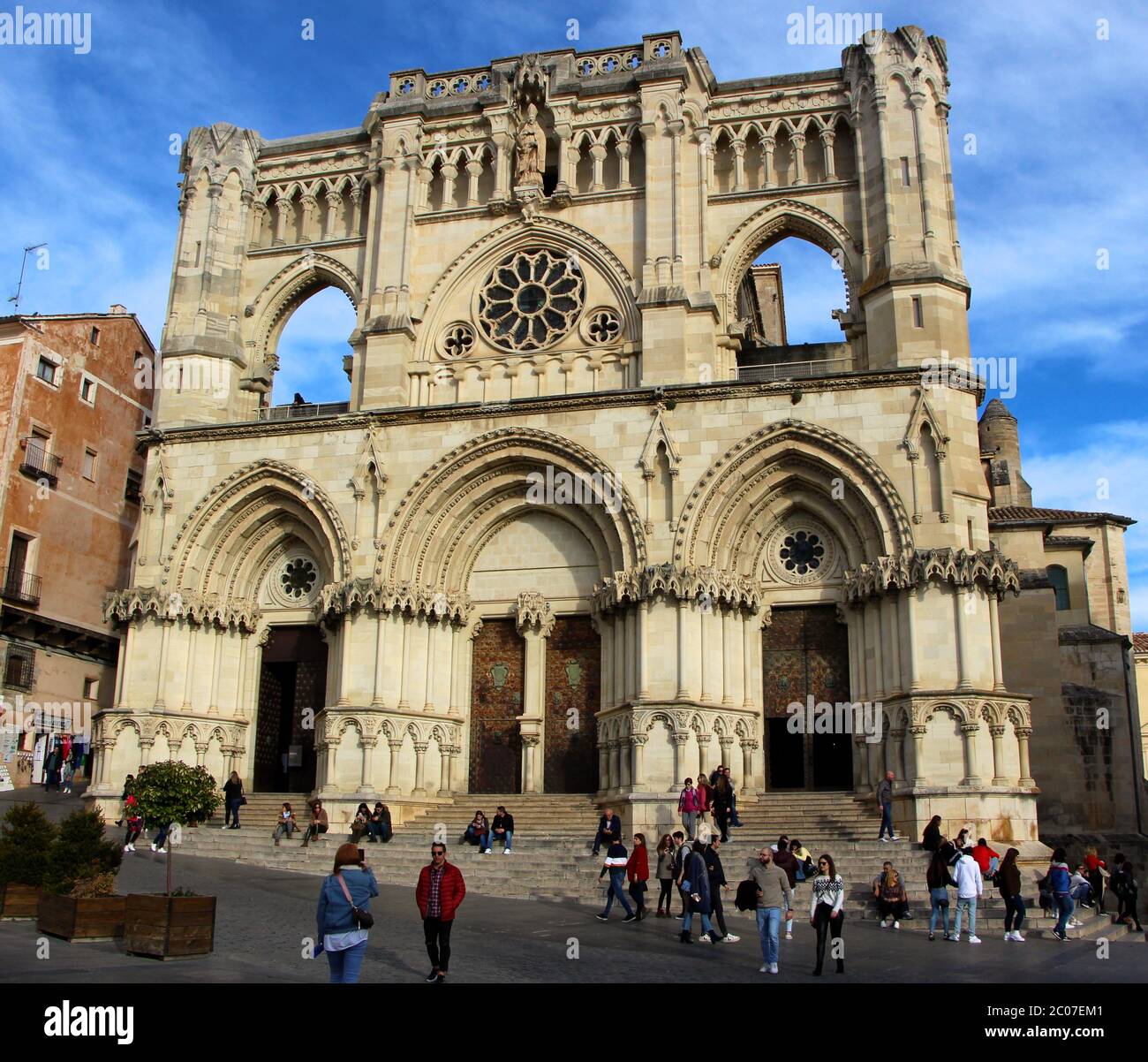 Cuenca Kathedrale in Sonnenlicht Fassade Castilla la Mancha Spanien Stockfoto