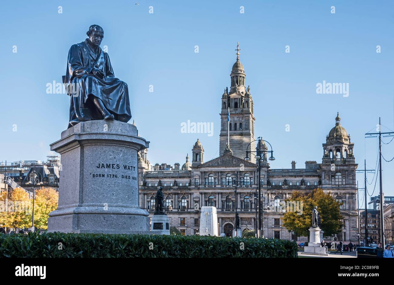 Statue von James Watt , Scottish Inventor, in George Square, Glasgow, Schottland Stockfoto