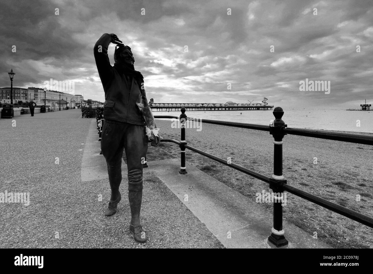 Die Amy Johnson Bronzestatue, Central Parade, Herne Bay Town, Kent County; England; Großbritannien Stockfoto