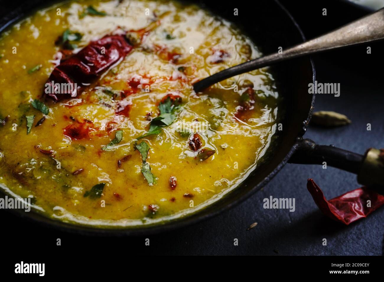 Gelbe dahl -Fotos und -Bildmaterial in hoher Auflösung – Alamy