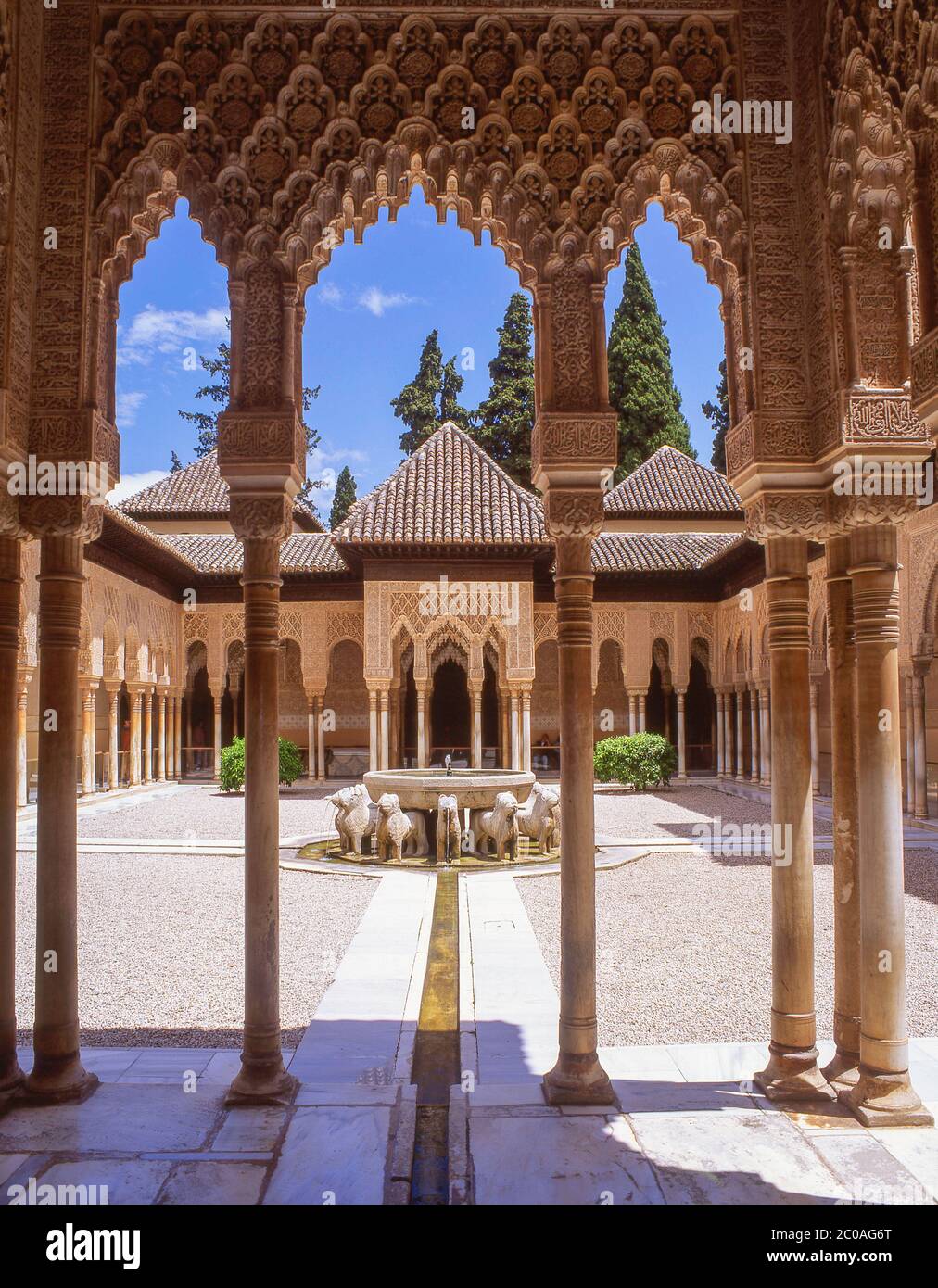 Patio de los Leones (Hof der Löwen), Palacio Nazaries, La Alhambra, Grenada, Provinz Grenada, Andalusien (Andalusien), Königreich Spanien Stockfoto