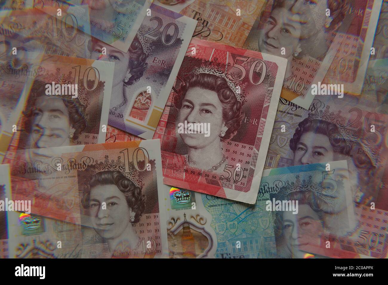 Britische Papierwährung GBP einschließlich £50, £20, £10 und £5 Banknoten. Stockfoto