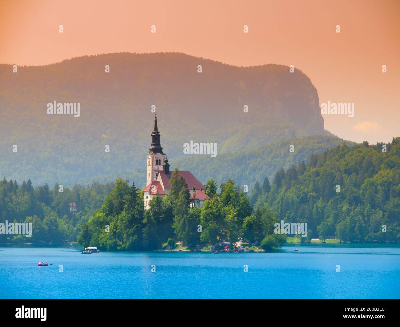 Bled See mit Insel und Kirche, Slowenien Stockfoto