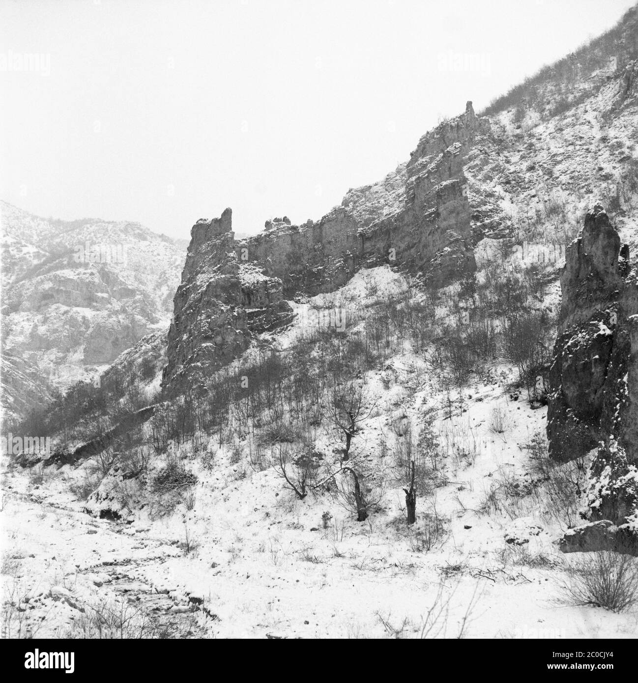 Fluss Schlucht Shegava in Konyavska Berg, Bulgarien Stockfoto