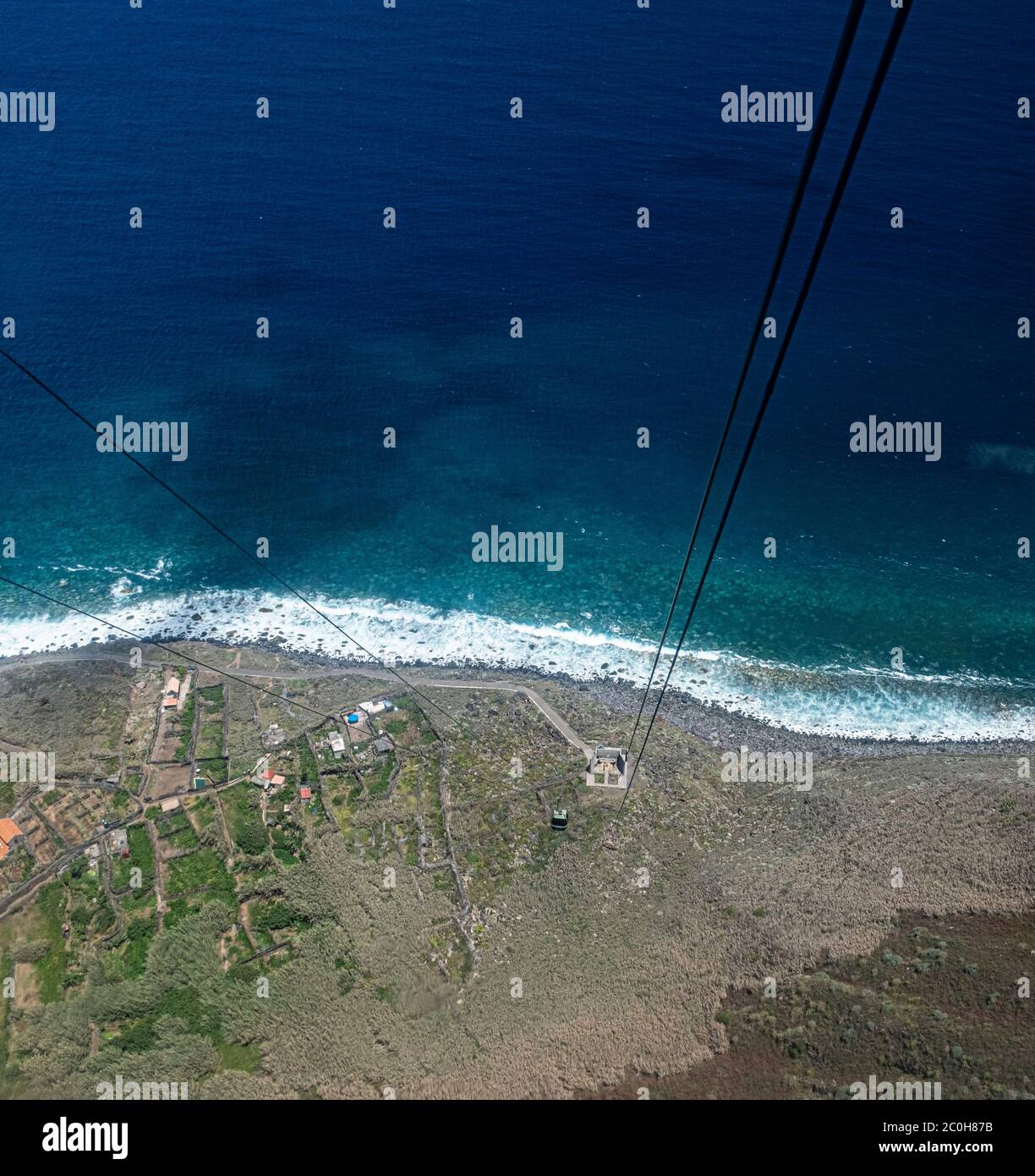 Achadas da cruz, Dieses kleine Dorf ist vom Rest der Insel isoliert und