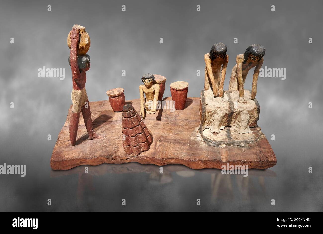 Altes ägyptisches Holzmodell der Brotherstellung, Mittleres Königreich, 12. Dynastie, (1939-1875 v. Chr.), Asyut., Grab des Minhotep Ägyptischen Museums, Turin. Cat 8789 Stockfoto