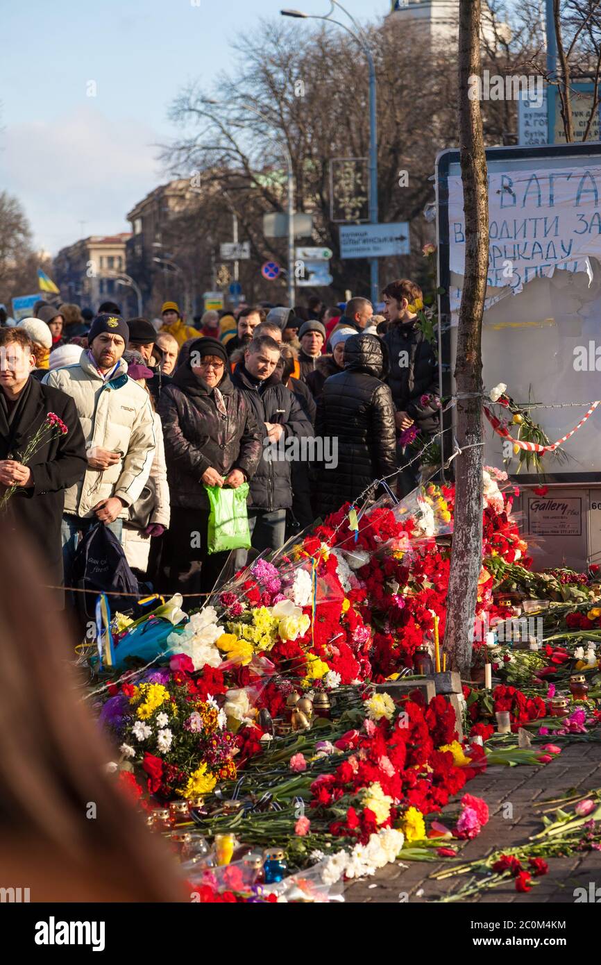 Ukrainische Revolution, Euromaidan nach einem Angriff durch Regierungskräfte Stockfoto