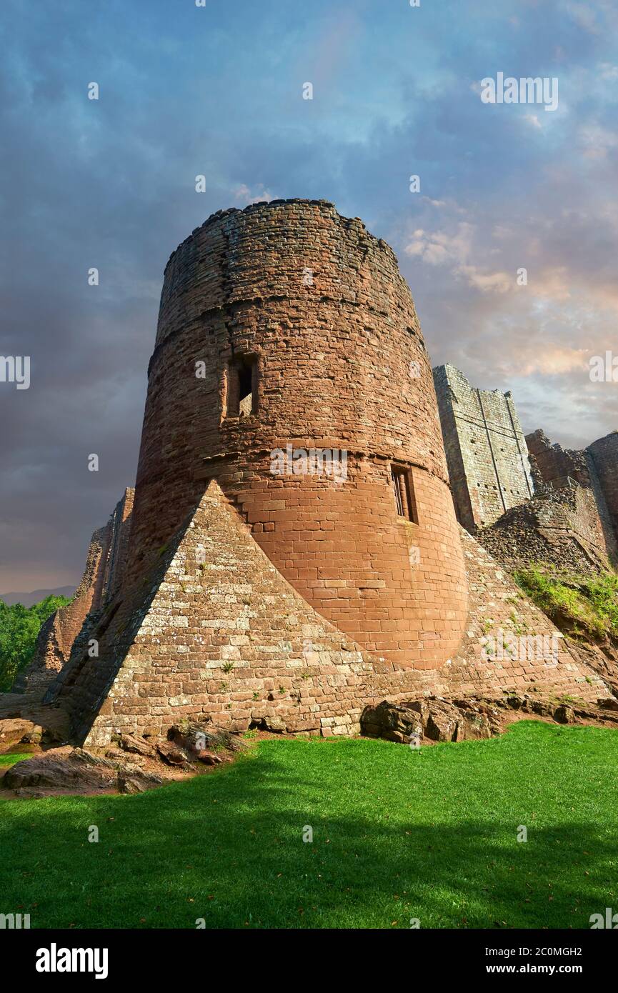 12. Jahrhundert mittelalterliche Norman Ruinen von Goodrich Castle Festungen, Goodrich, Herefordshire, England Stockfoto