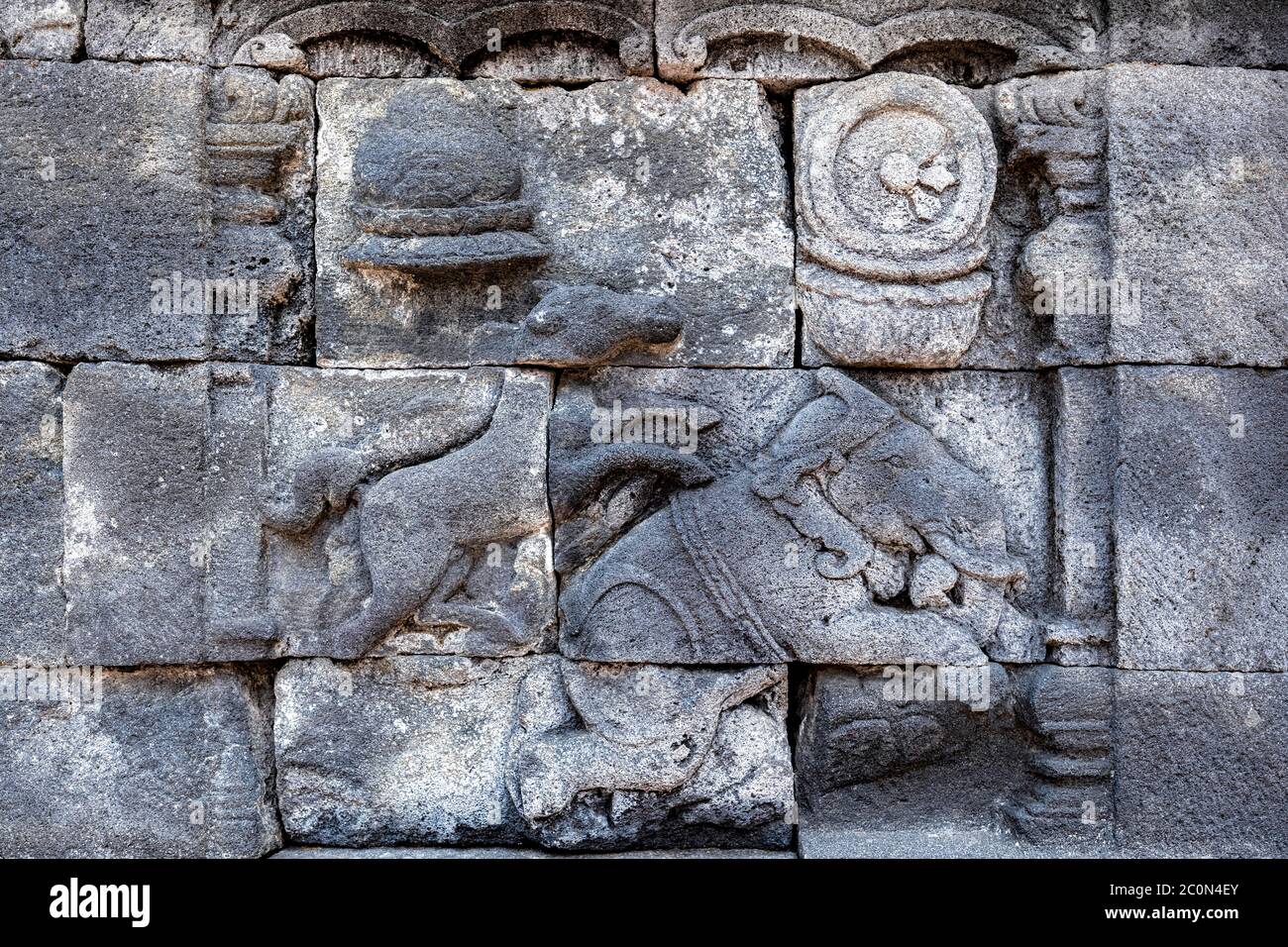 Borobudur Statue, Relief und Stupa Stockfoto