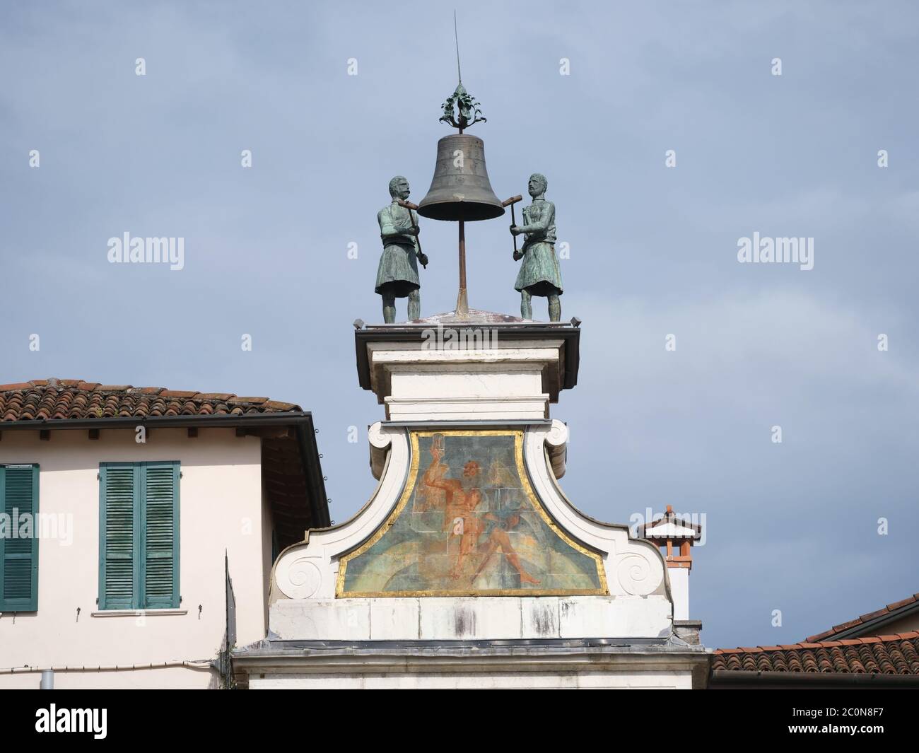 Glockenturm auf dem Loggia-Platz, Brescia, Lombardei. Stockfoto